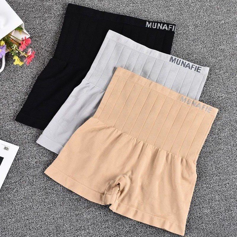 Celana high waist munafie Celana high waist munafie
