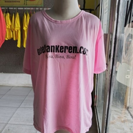 Kaos pink