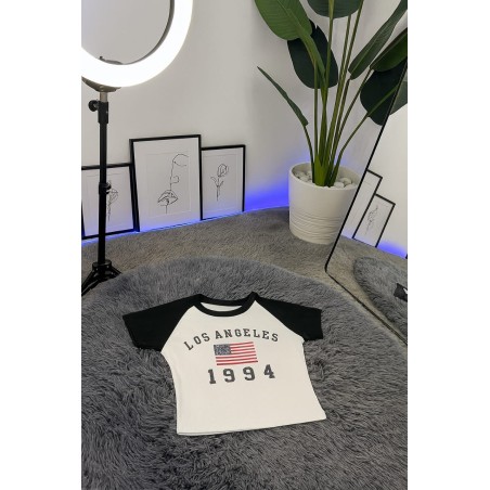 Te crop lengan pendek los angeles putih