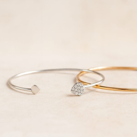 Gelang titanium aksesoris