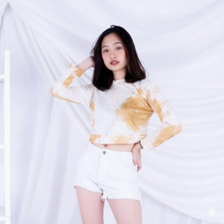 Sweater Crop