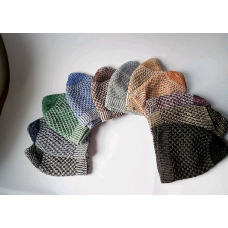 Peci rajut warna hijau (GKS Legok)