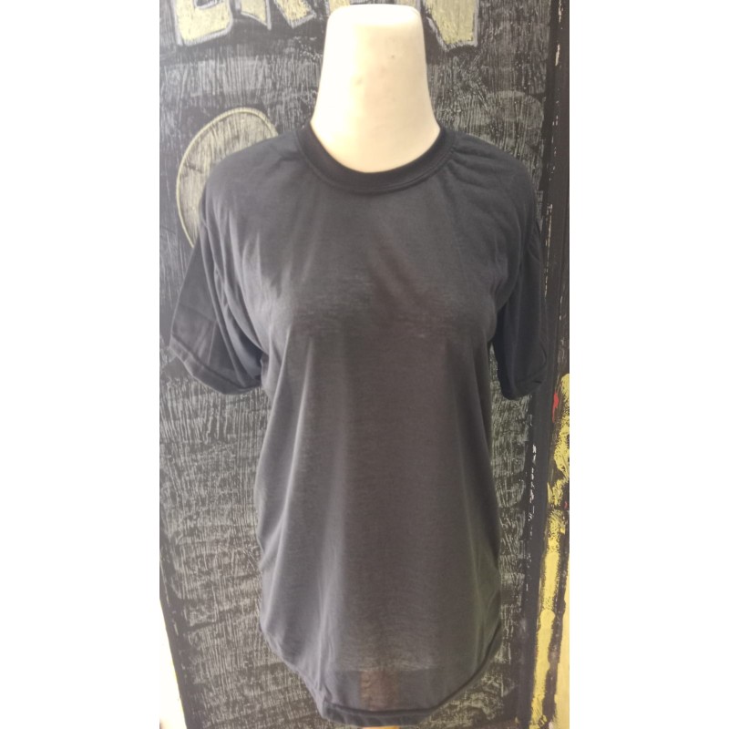 Kaos polos warna hitam L (GKS Legok)