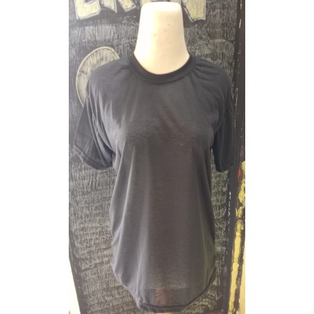 Kaos polos warna hitam L (GKS Legok)