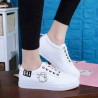 Sepatu sneaker flat putih (GKS Legok)